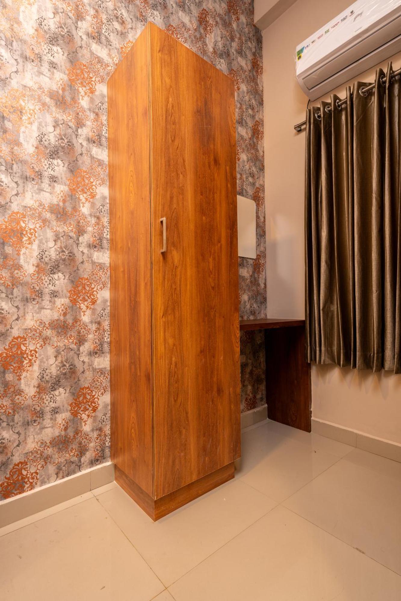 Hotel Yaad Residency Kochi Exterior foto