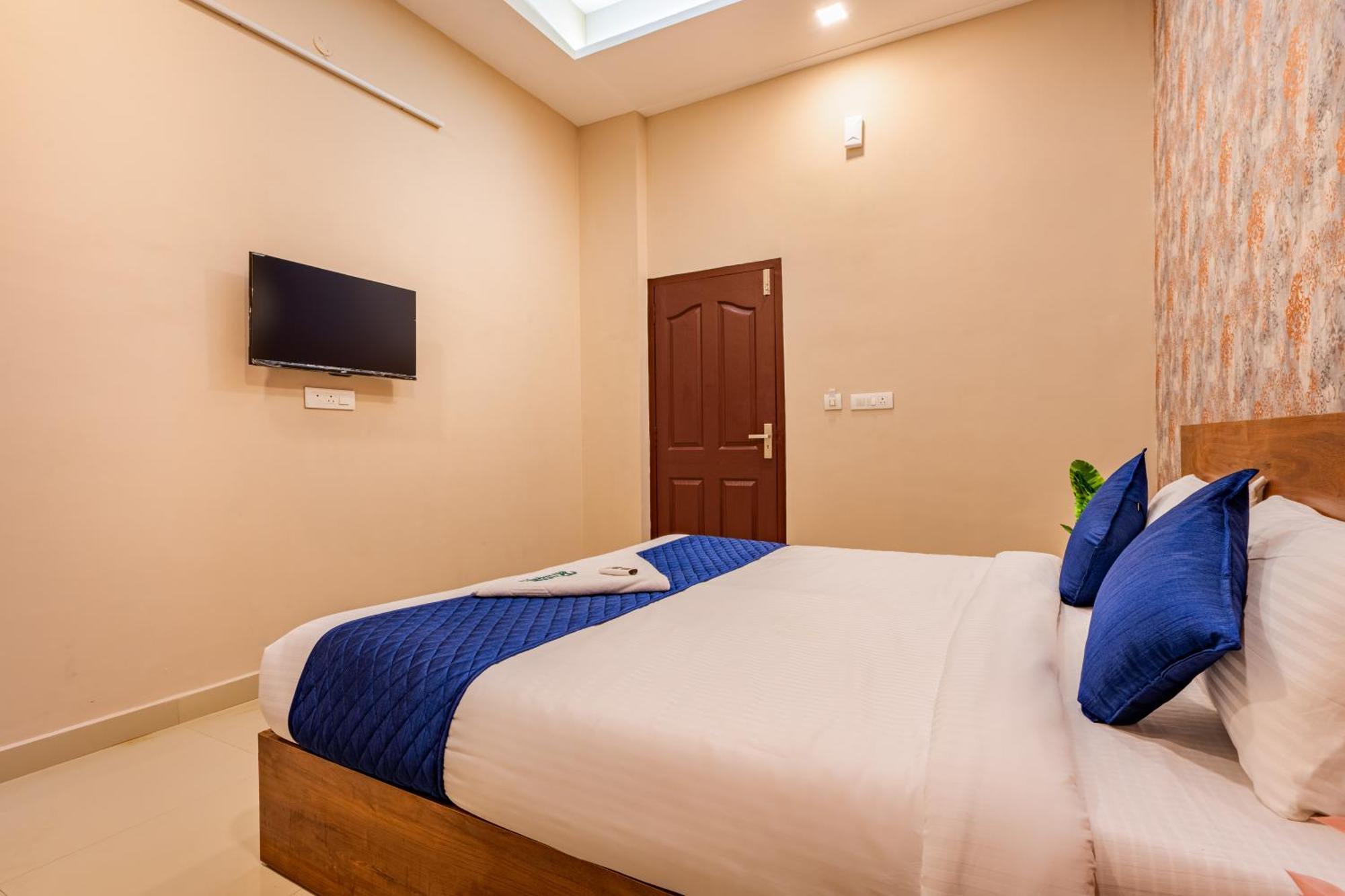 Hotel Yaad Residency Kochi Exterior foto