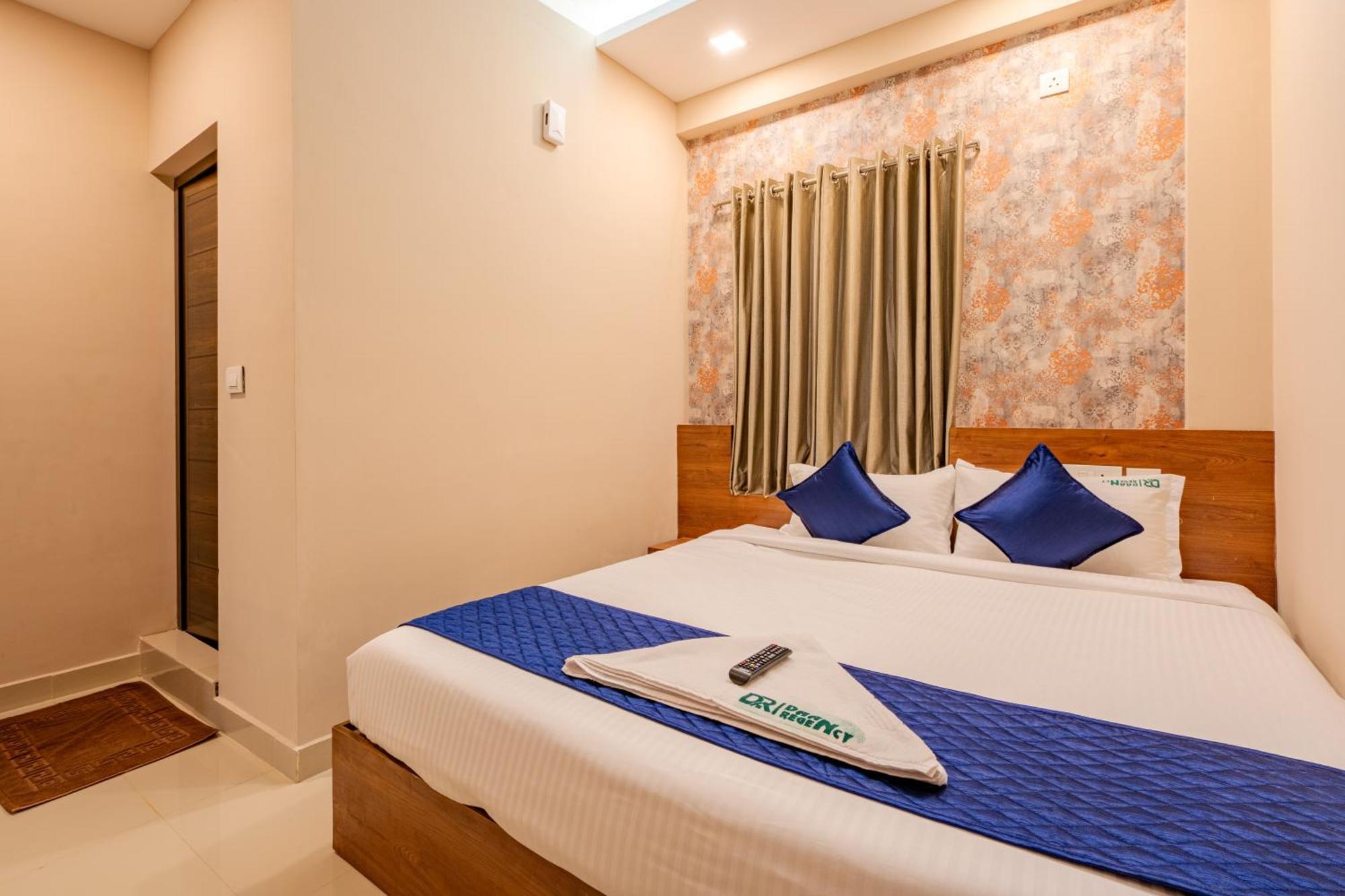 Hotel Yaad Residency Kochi Exterior foto