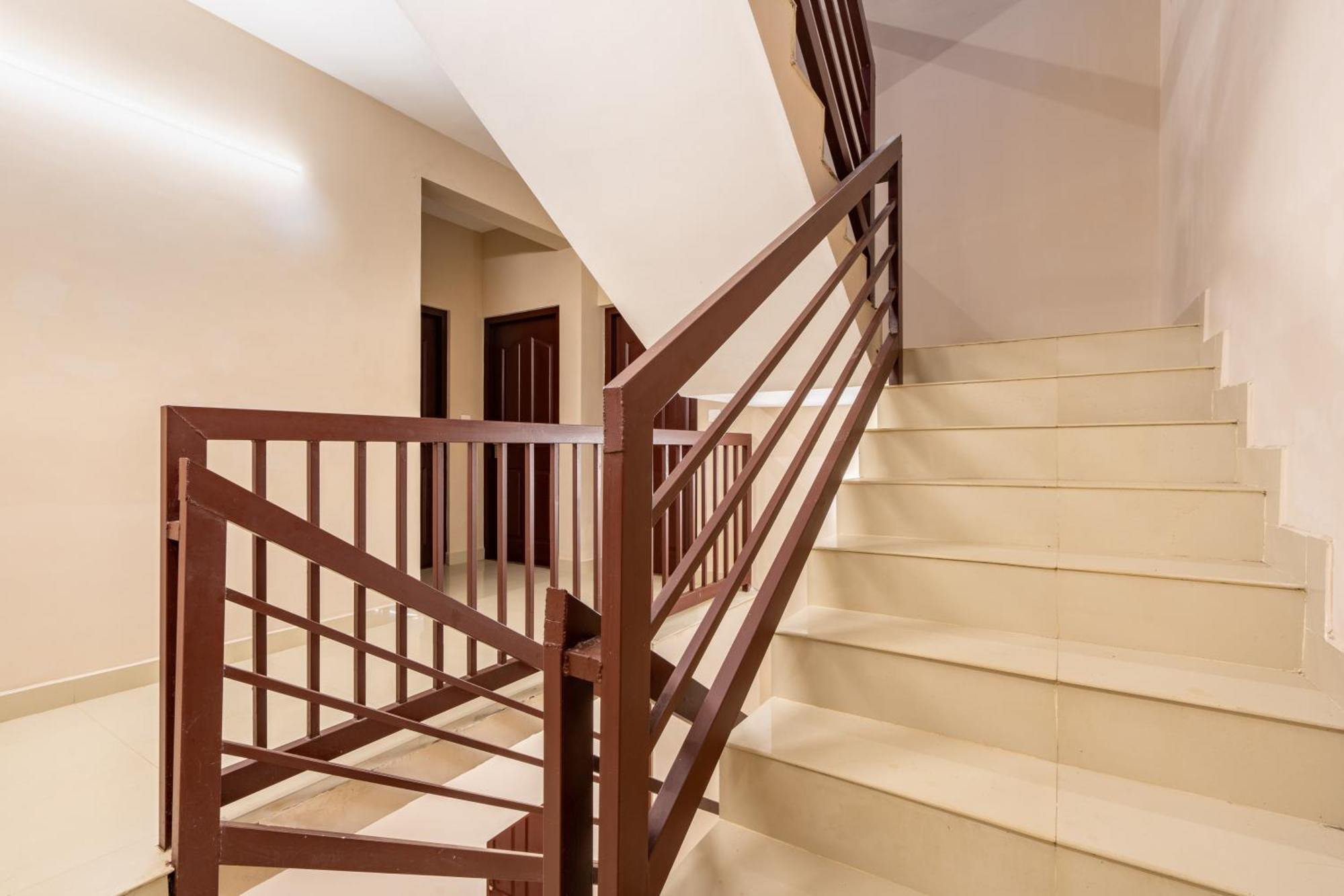 Hotel Yaad Residency Kochi Exterior foto